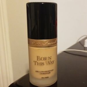TOO FACED BORN THIS WAY FOUNDATION